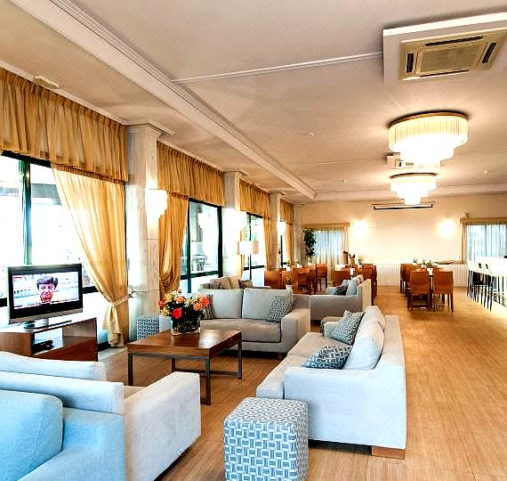 Phoenix Beach Hotel